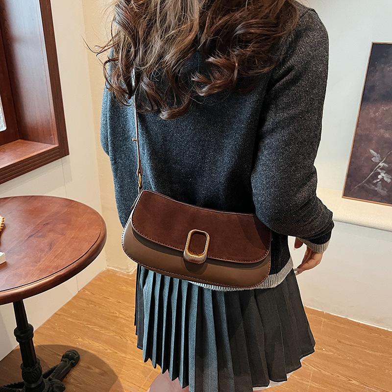 Versatile trend texture underarm bag women's 2025 autumn and winter new fashion single shoulder niche crossbody small square bag