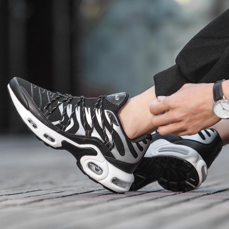 Mens Fly-woven Sports Shoes Men/women Breathable Running Shoes Couple Shoes