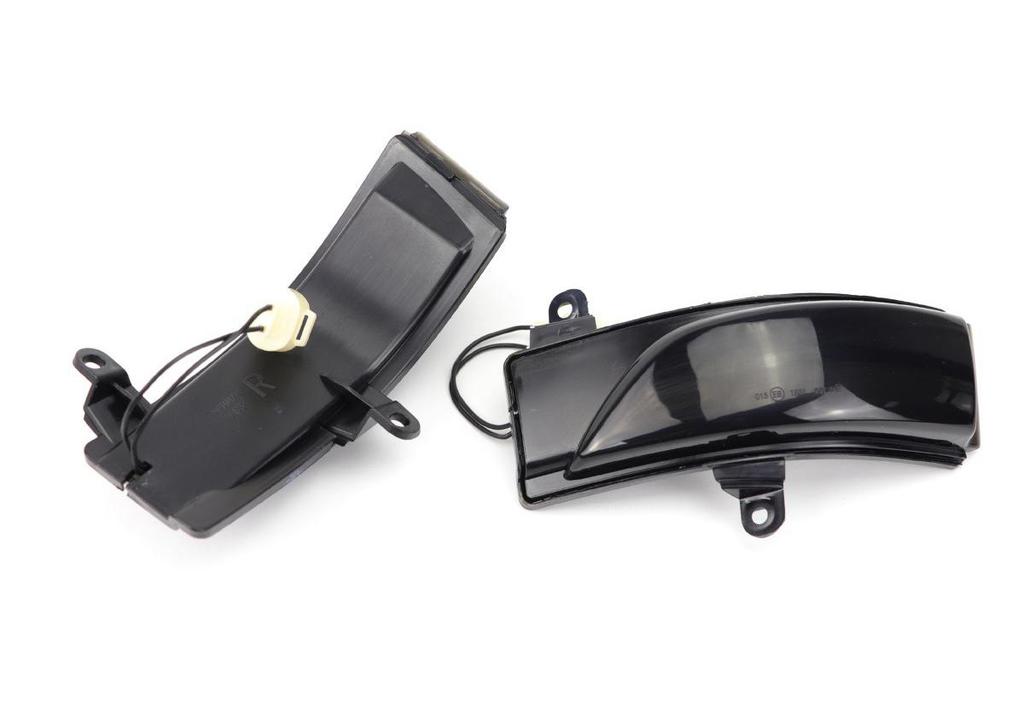 Subaru Forester SJ & Outback Rearview Mirror Turn Signal Flowing Light
