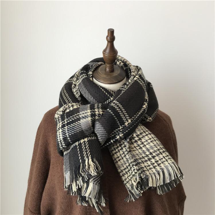 

Retro Plaid Scarf Korean Version for Women Versatile Autumn and Winter Double-sided Thickened Houndstooth Shawl Japanese Student Scarf Trend 200*62cm