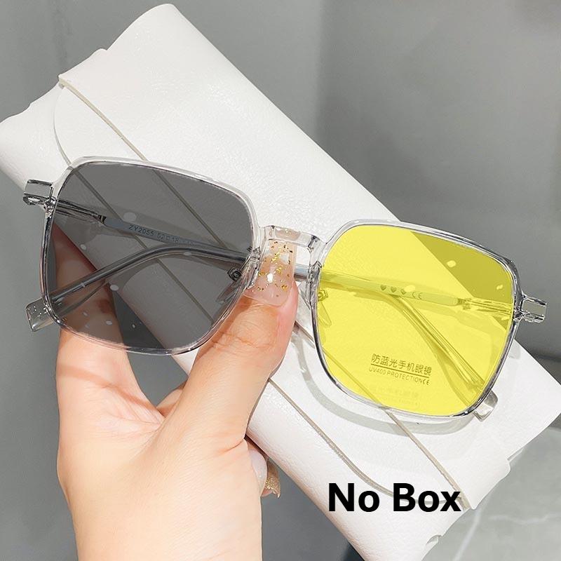 Stylish Large Frame Photochromic Myopia Glasses for Women Anti Blue Light Color Changing Night Vision Near Sight Eyeglasses -4.0