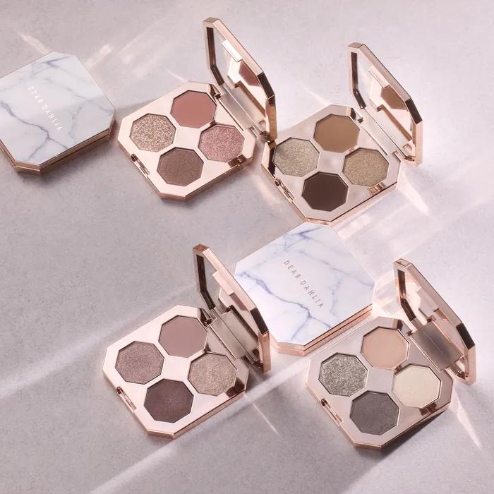 

Палитра теней для век Dream Velvet Heartwarming