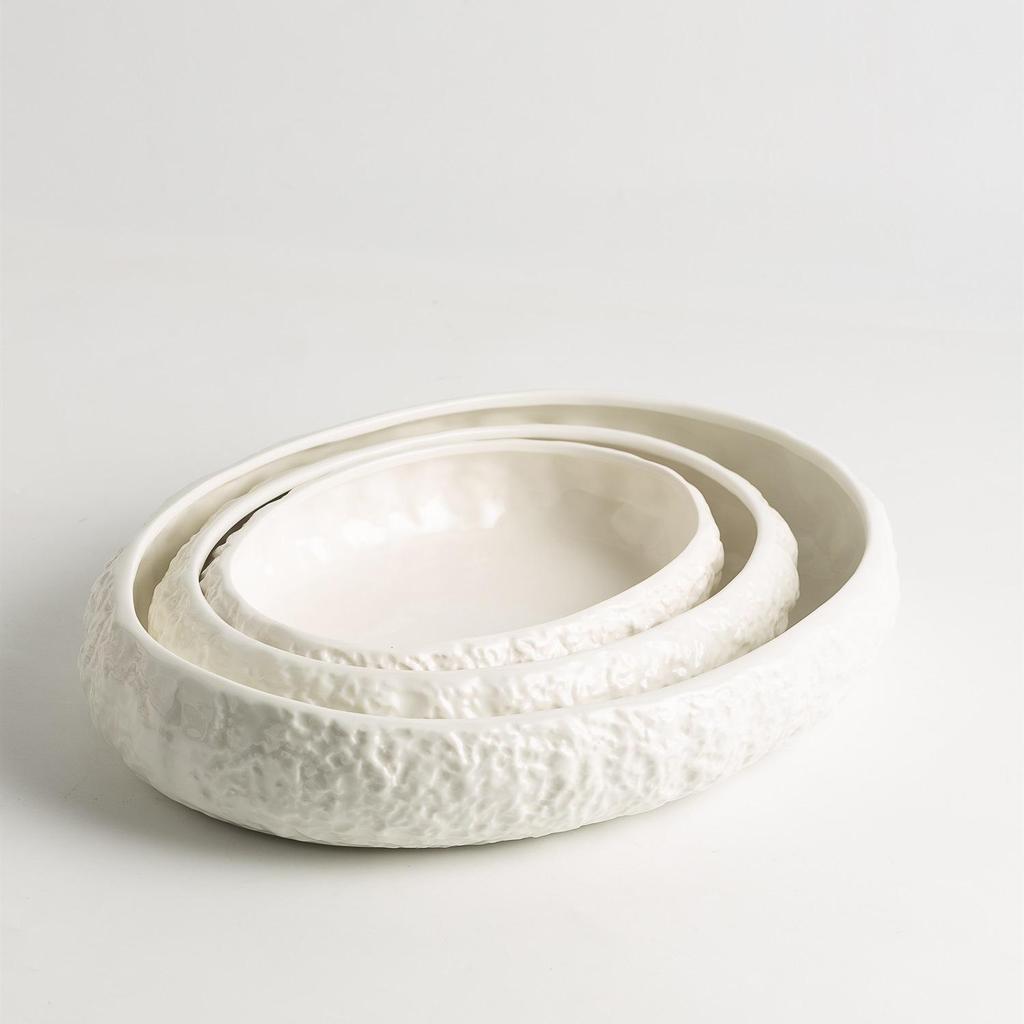 Nordic White Porcelain Oval Seafood and Vegetable Dish - Irregular Artistic Design