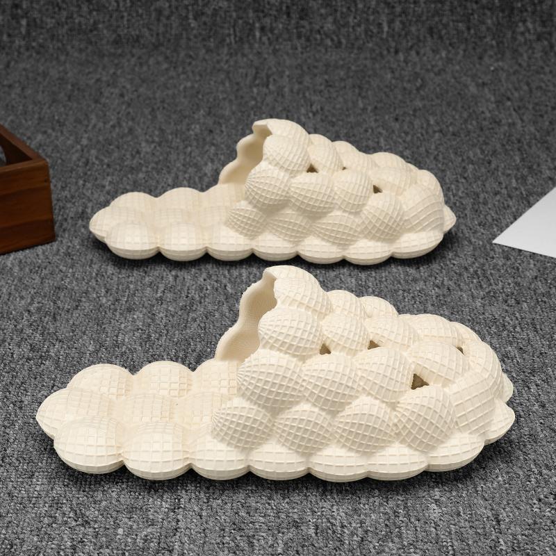 Men's Summer Slippers Trendy Personality Bubbles Mens Slipper Anti-slip Comfort Light Men EVA Wading Shoes Beach Slipper for Men