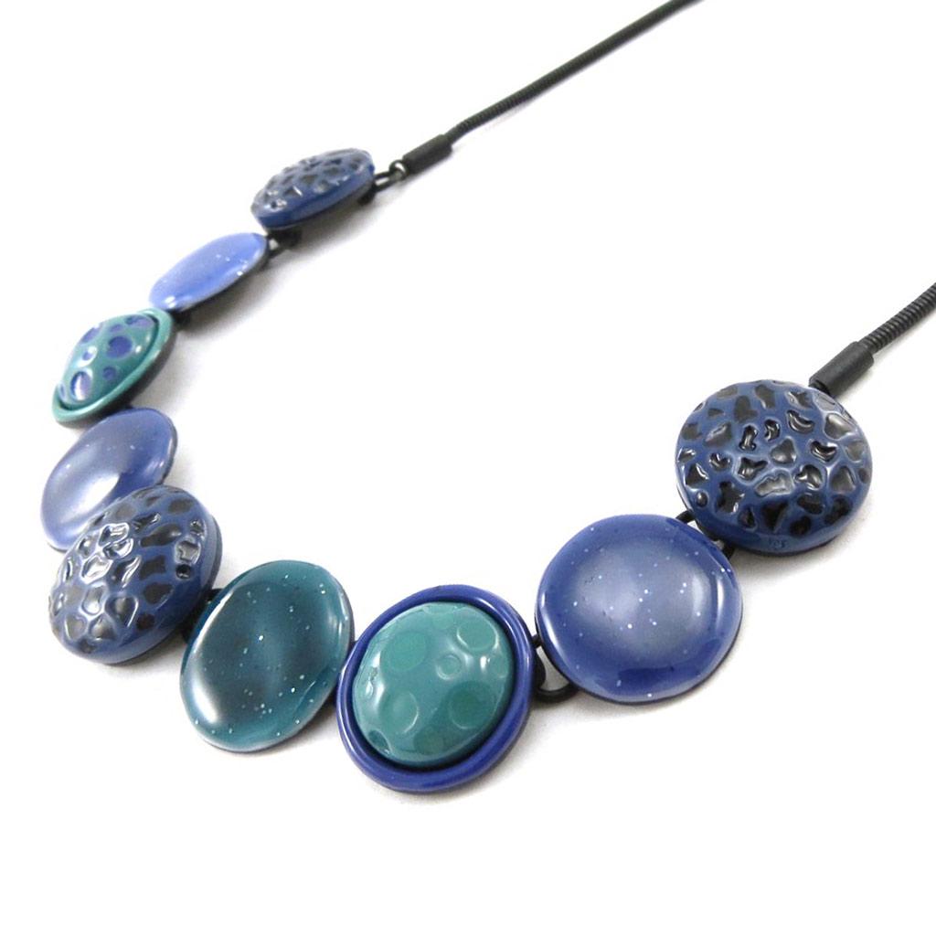 NOA [J2266] – Blaue Designer-Halskette „Safari“.