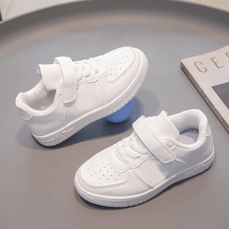 Kids Casual Sneakers Boys Girls Soft Sole Non-Slip Rubber Breathable Plain Black White
