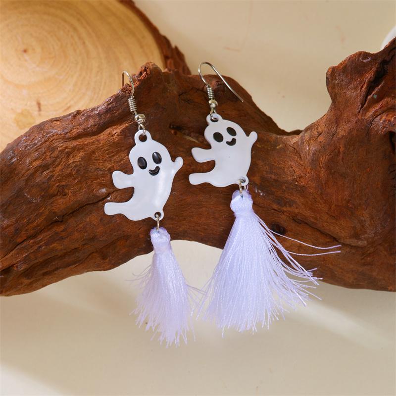 

Halloween Cartoon Luminous Ghost stud Earrings for Women Cute Tongue Popping Little Ghost Pumpkin Tassel Earrings Party Jewelry