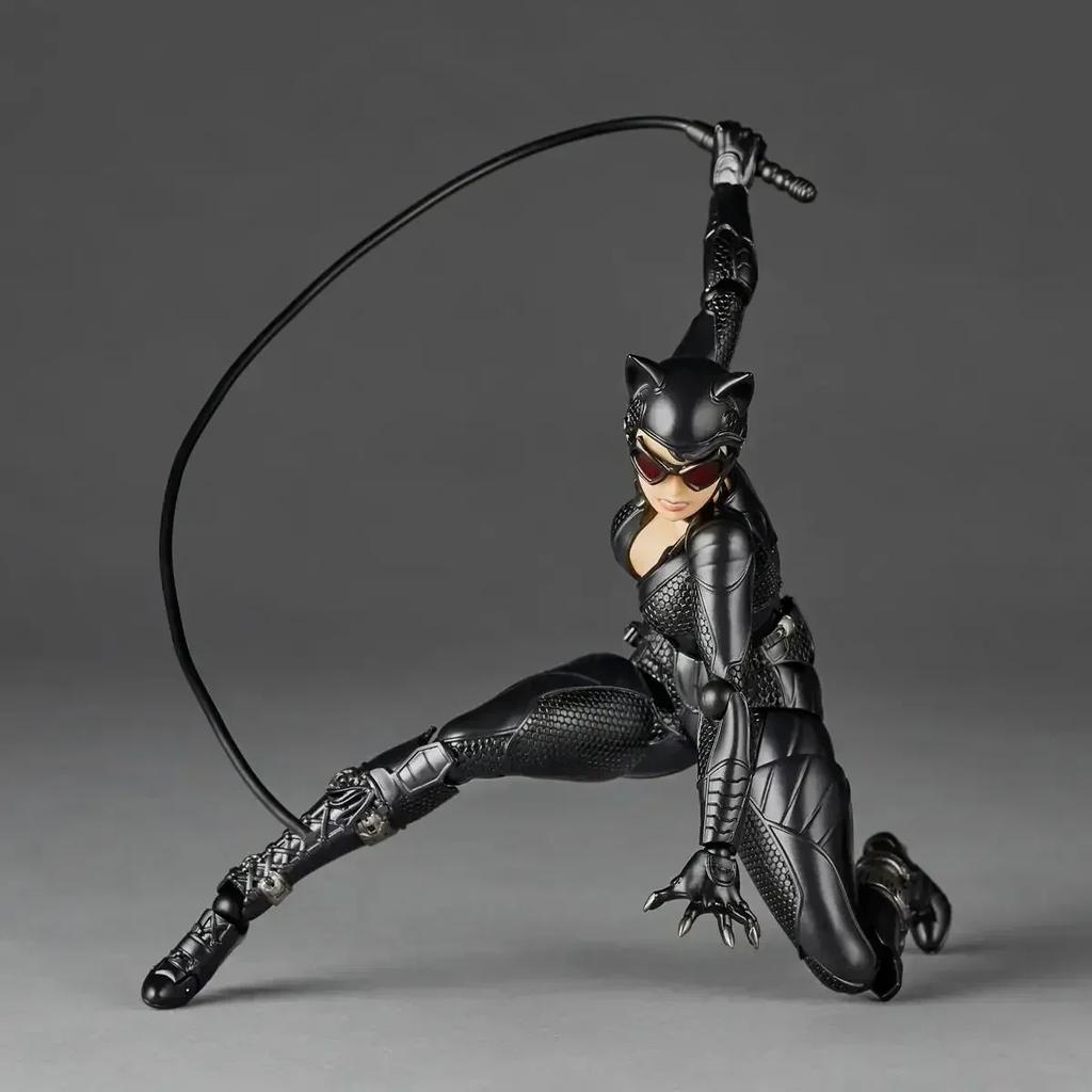 In Stock Arkahm Factory MAX Factory Kaiyodo Revoltech Yamaguchi Catwoman Figuras Ko Model Action Figure  Gifts Toys