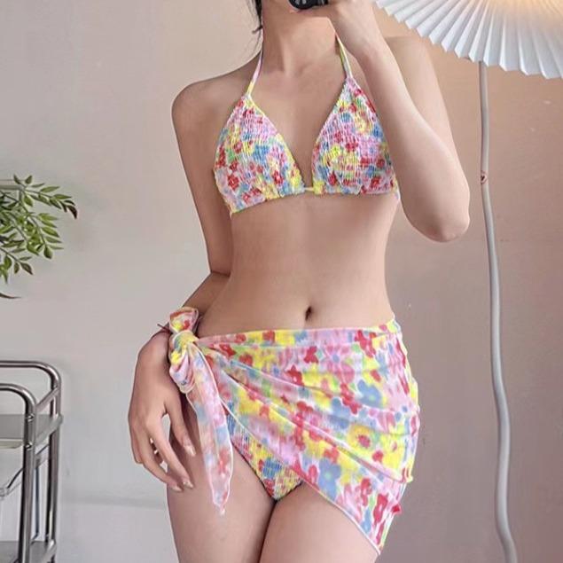 2026 Girl Small Fresh Bikini Sexy Small Breasts Gather Fashion Printing Split Skirt Swimsuit Women's Three-piece Set