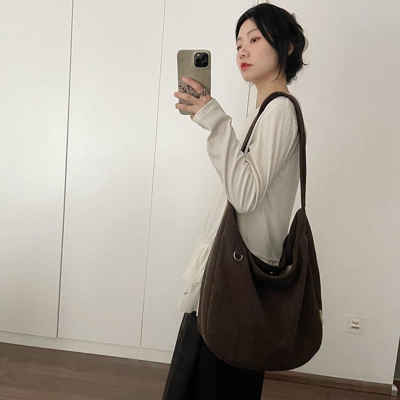 Tote bag new autumn and winter women's bag lazy woolen commuter large capacity shoulder bag luggage