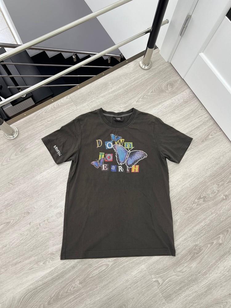 Broken Planet Market Down To Earth Buterffly T-Shirt size s Unisex T-Shirt