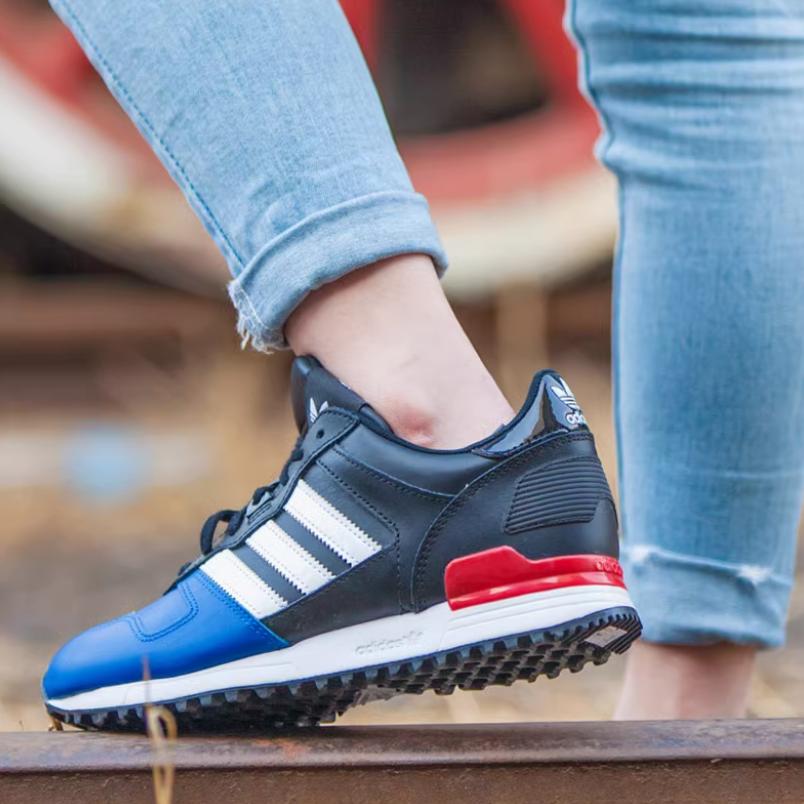 Adidas Originals ZX 700 Fashionable Slip-Resistant Durable Low-Top Casual Shoes Women Sneakers Black AQ3079