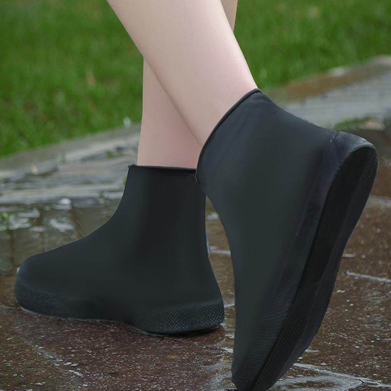 1 Pair Latex Water Proof Shoe Covers Lip-resistant Rubber Rain Boot Rain Gear Overshoes Black Accessories for Outdoor Rainy Day