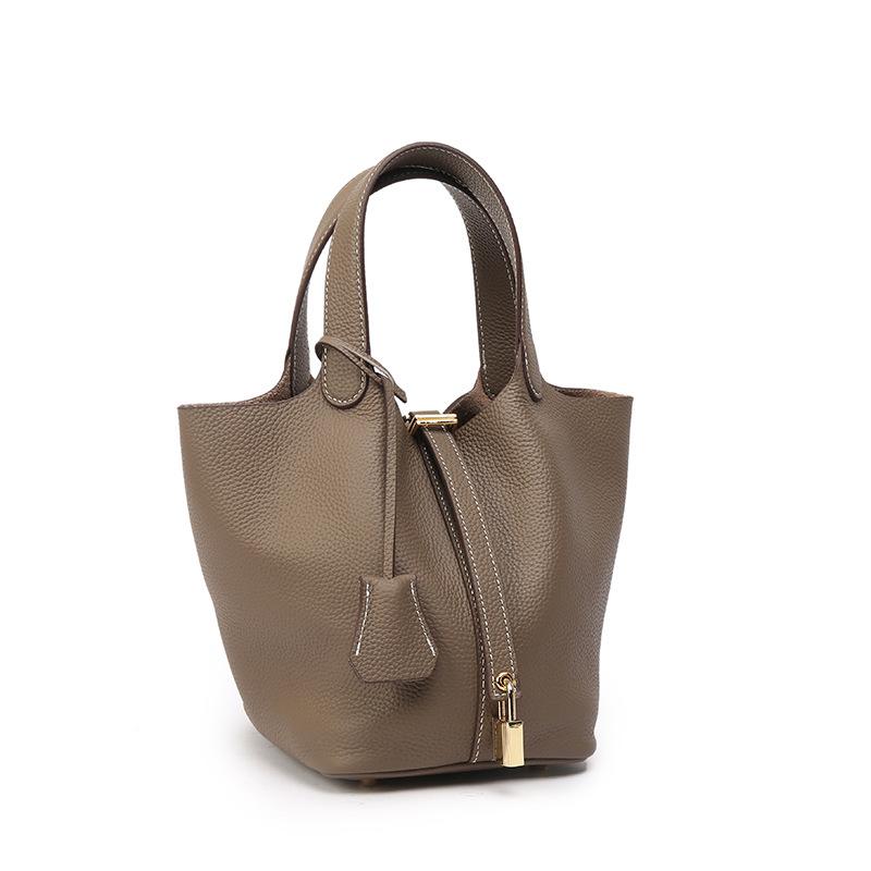 Genuine Leather Large-capacity Vegetable Basket Women's Bag High-quality and Exquisite Lychee Pattern Hand-held Bucket Bag