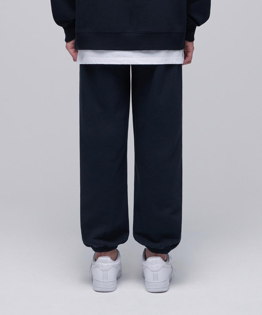 MUSINSA STANDARD Pin Tuck Wide Sweatpants [Navy]