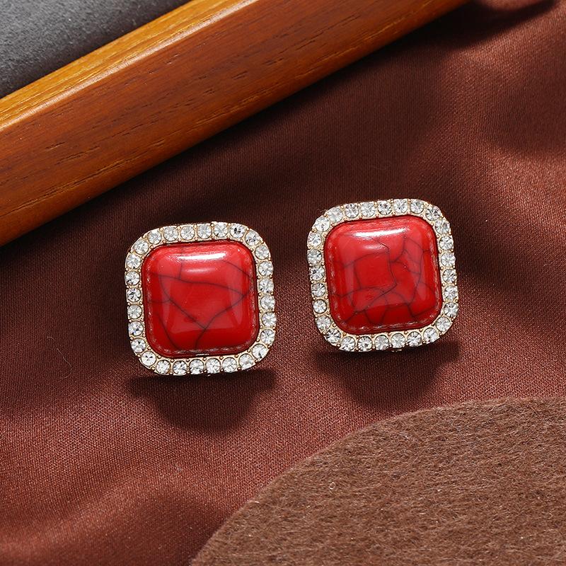 925 Silver Needle New Trendy Retro Fashion Turquoise Pattern Earrings Women's Niche Premium Temperament Crystal Red Earrings
