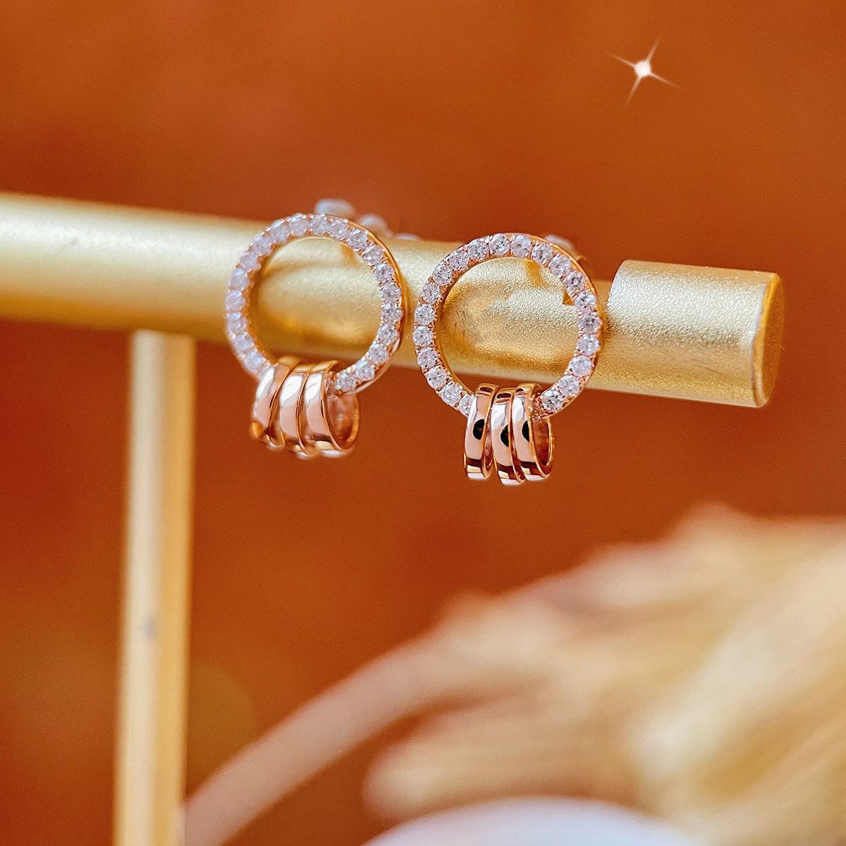 

Red Elk Retro French Classic Sterling Silver Stud Earrings for Women 925 Silver