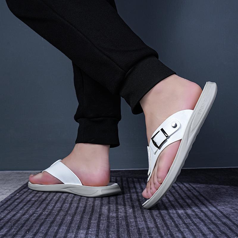 Fashion Men's Flip Flops High Quality Cowhide Leather Slippers Casual Beach Slippers for Men Non-slip Flat Slippers Summer Men's Sandals