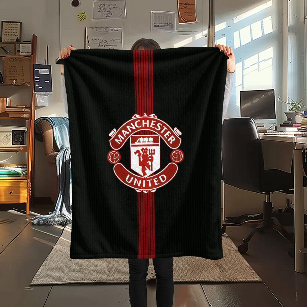 Man Utd Print FlAannel Blanket, High Quality Comfortable for All Seasons, Home Decor, Warmth and Comfort