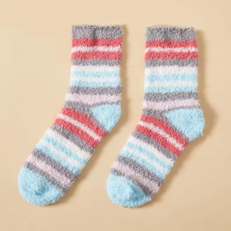 2/6 Pair Autumn Winter Coral Velvet Socks Sweet Cute Colorful Striped Love Heart Thick Keep Warm Socks Lovely Home Floor Sleep Socks