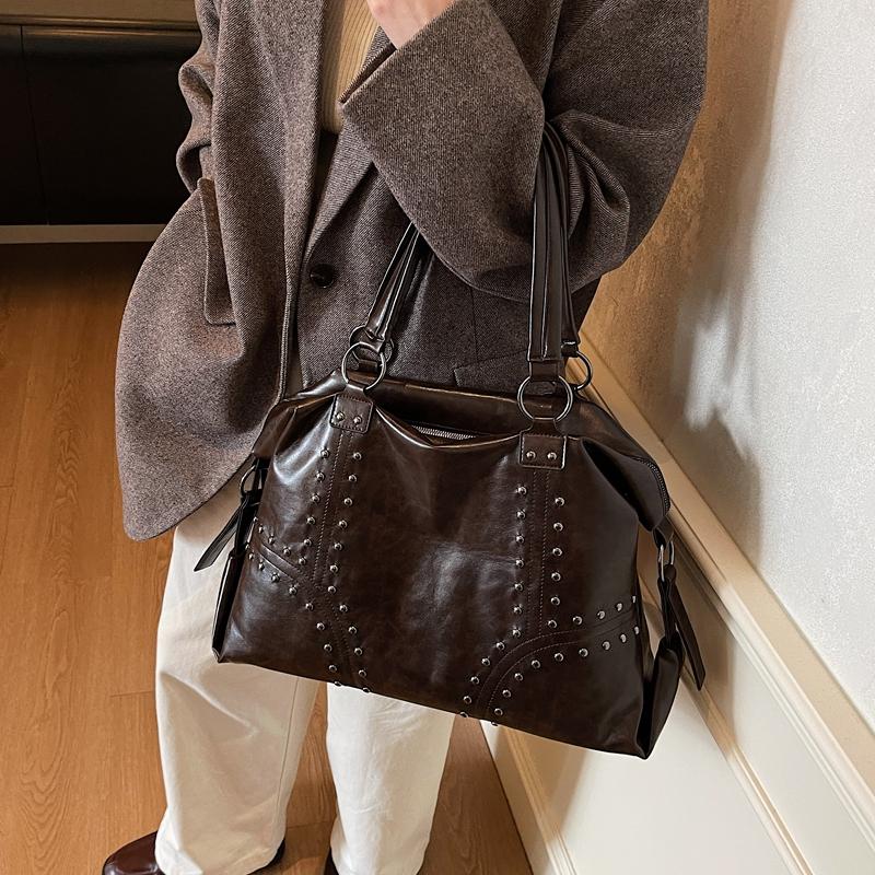 Vintage Large Capacity Rivet Tote Bag Women's Handbag Shoulder Bag