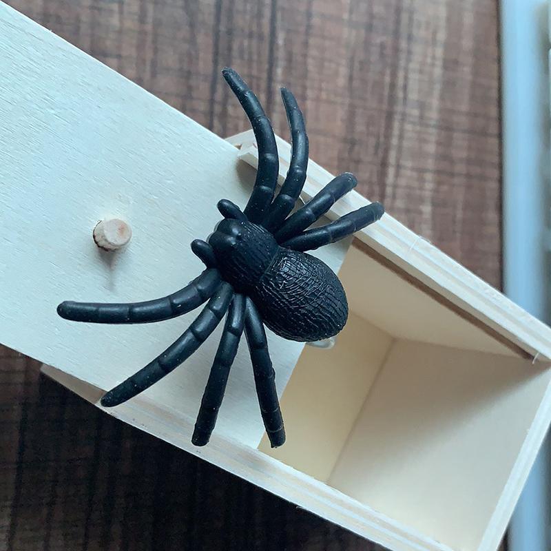 Funny Wooden Spider Box Hidden In Case Joke Gag Toy Halloween Gift