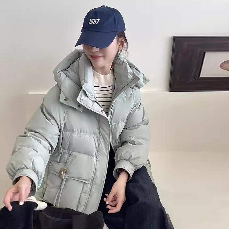 

Crescent button short down jacket women s 2025 winter new hooded thickened waist thin white duck down warm jacket S