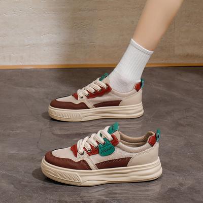 2025 primavera scarpe bianche basse nuova versione coreana ins studentesse piattaforma rialzante scarpe sportive da skateboard casual street style