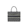 Dior Mittlere DIOR Book Tote - Ecru und Blau DIOR Oblique Stickerei M1296ZRIW-M928
