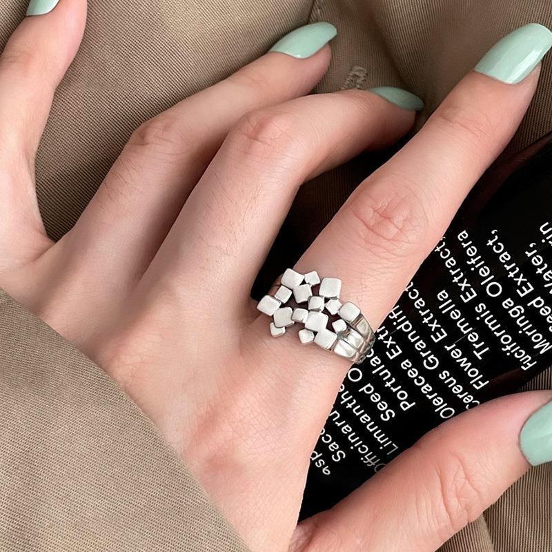 Adjustable Elegant Copper Ring For Women With Bold Geometric Shapes And Appeal Timeless