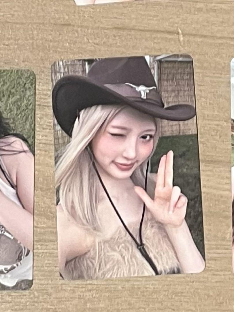 

[Б/У] IVE Secret Gaul Офф Место проведения мероприятия Лимитированная торговая карта Токио 10/12