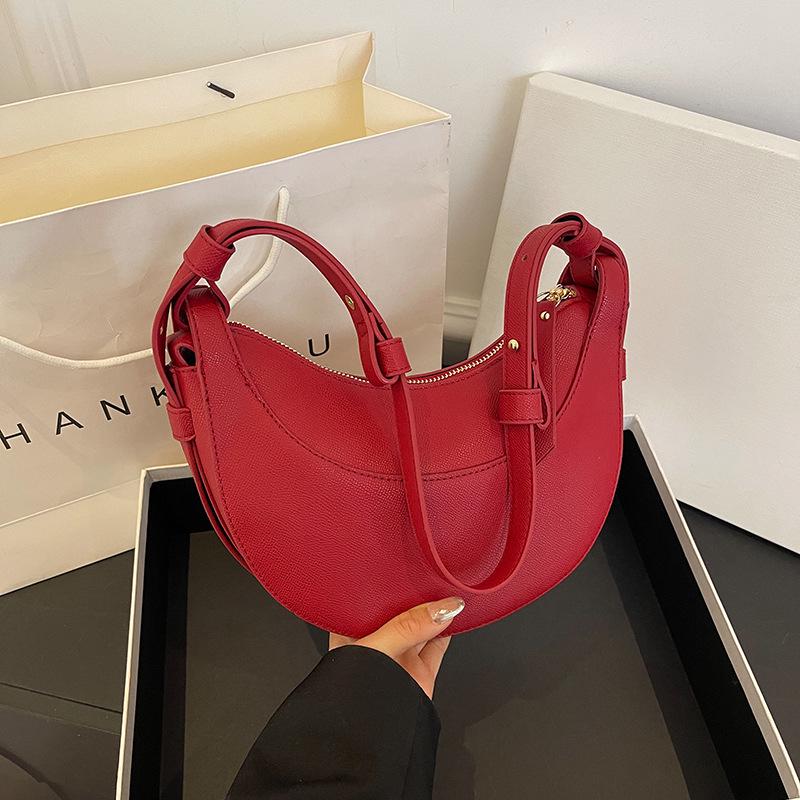 Trendy Lychee Grain French Crescent Crossbody Bag - High-End Fashionable Saddle Design