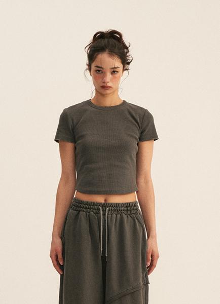 Mtot Vintage Cropped T-Shirt (Charcoal)