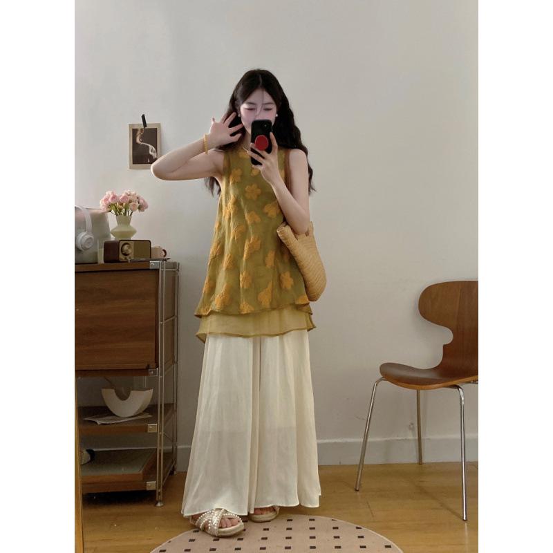 2026 Summer Maternity Set: Yellow Embroidered Sleeveless Top & Apricot Skirt Medium