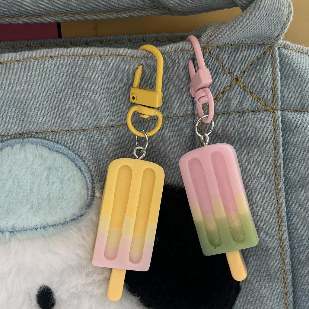 Elegant Popsicles Shaped Keychain Gradient Color Ice Lolly Keyring Pendant Fashion Bag Ornament for Women and Girls