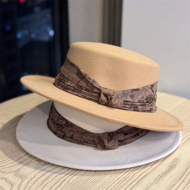 Hepburn Style French Retro Flat Top Hat Women's Autumn and Winter British Versatile Woolen Flat Top Hat Trendy Temperament Bucket Hat
