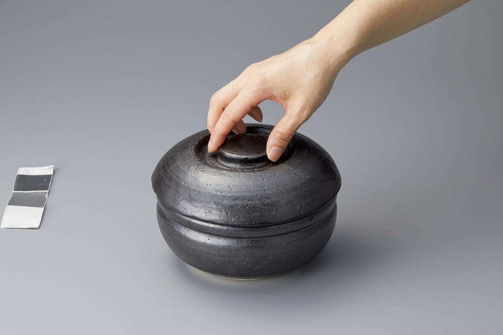 Banko Ware Rice Container, 3-cup Capacity, Black Glaze, Approx. 19cm Diameter, Microwave-safe, Made In Japan, Product Number 18965