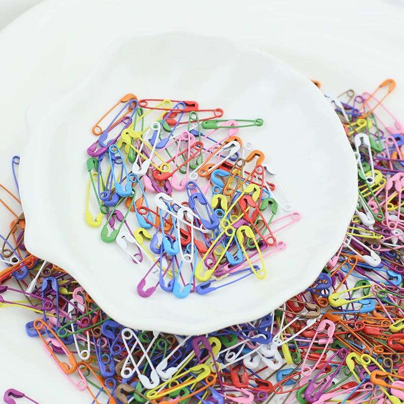 120PCS Mini Safety Pins with Storage Box 19mm Colored Safety Pins for Crafting Sewing Fastening Clip Button for Garment Hang Tag