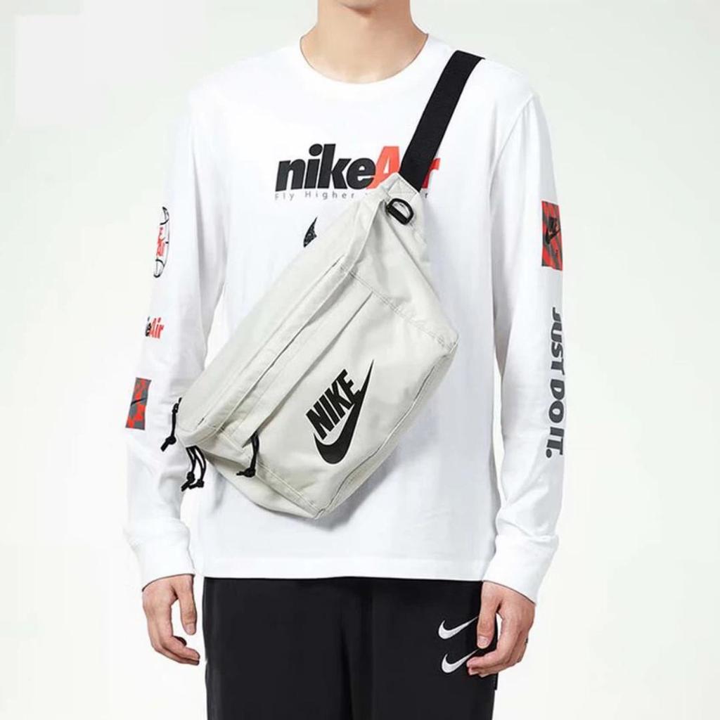 Nike Saszetka biodrowa, Torba codzienna, BA5751-072 Jasny kościany kolor, Duży rozmiar