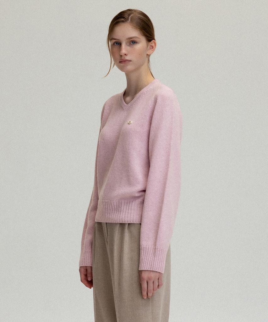 ANDNEEDS Powder V-Neck Knit (Pink)