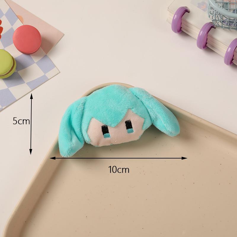 Adorable Hatsune Miku Plush Brooch - Japanese Creative Bag and Hair Accessory