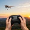Kit de Avião de Papel com Controle Remoto yangyizhi com Estabilizador Giroscópico, Módulo de Potência Elétrica RC DIY, Hélices Duplas, Transmissor Lançador de Aeronave