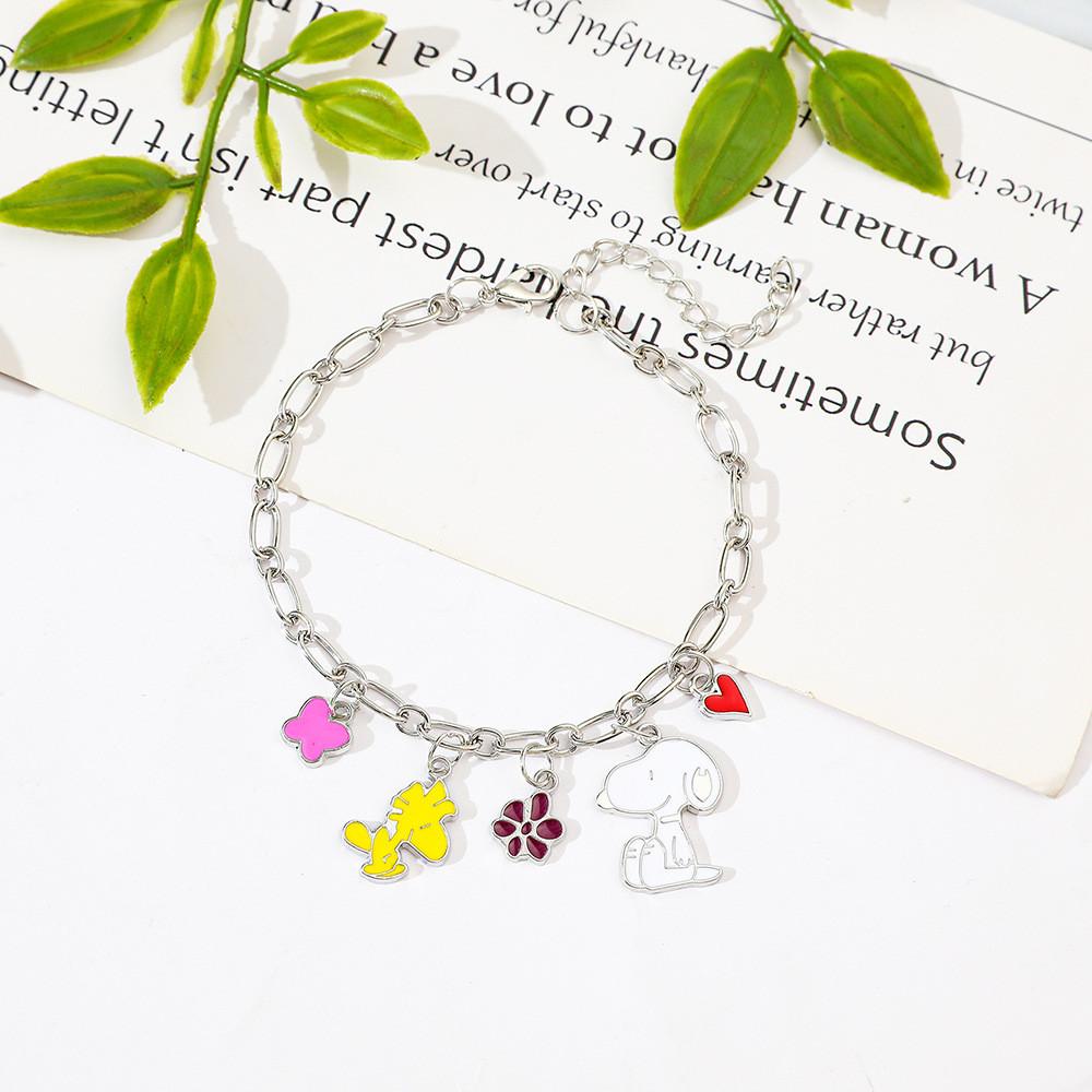 Snoopy Hand Chain Cartoon Jewelry With Zinc Alloy Pendant For Gift Sale Events