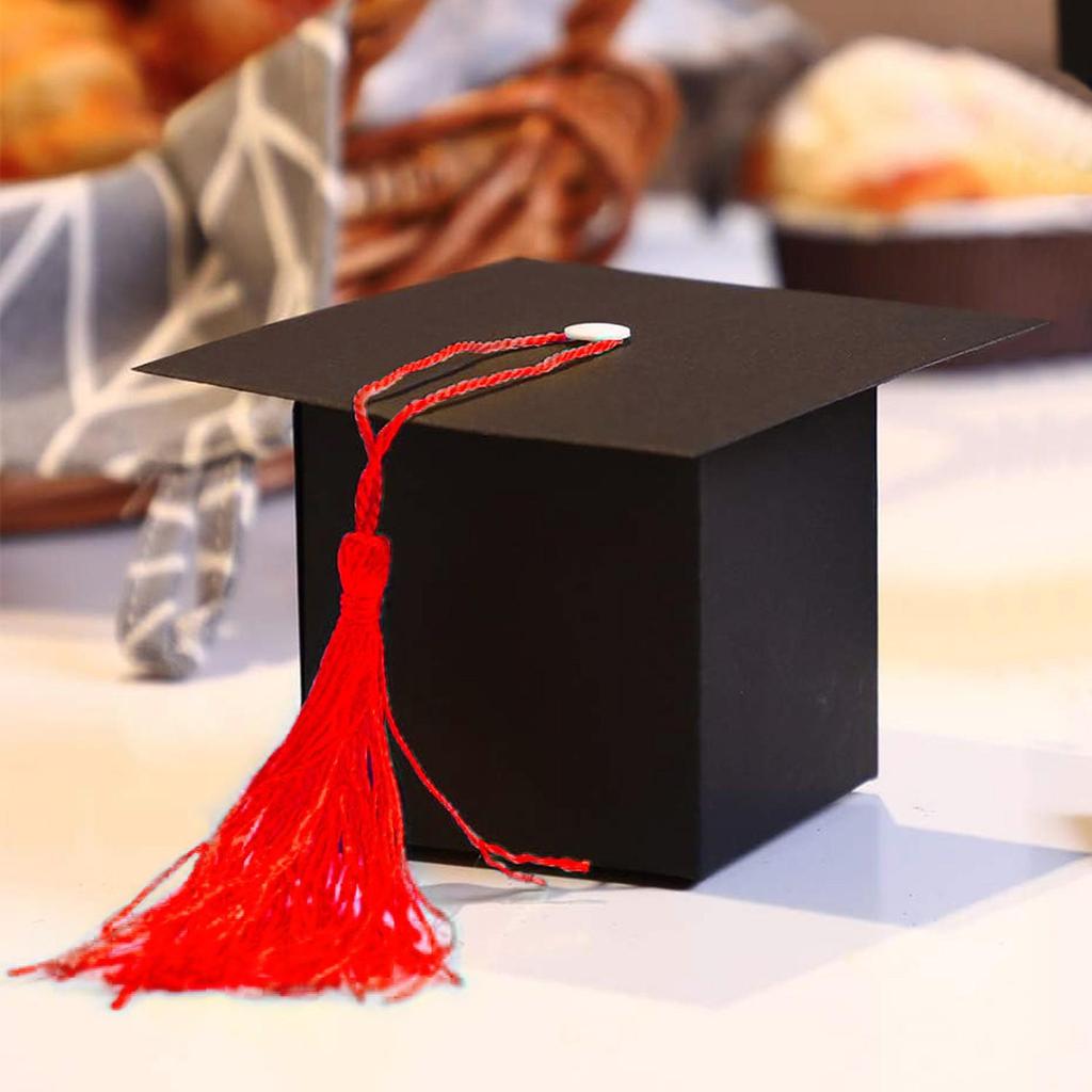 European-Style Graduation Cap Candy Box: Celebration Gift Packaging for Parties