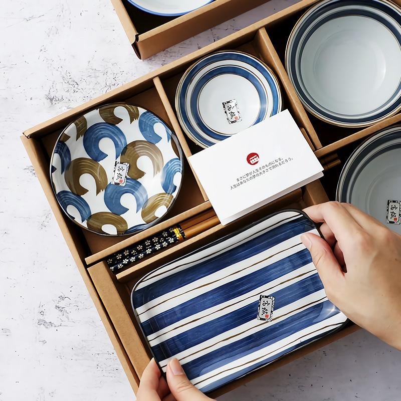 Japanese Style Blue and White Porcelain Dinnerware Sets for One Person Dinner Include Bowls, Plate, Chopsticks, Dishes Set Ceramic Gift Box Set of 6