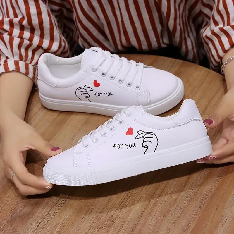 

2025 New Fashion White Breathable Women Running Shoes Spring Autumn Embroidered Flower Lace-Up Casual Sneakers Zapatos De Mujer 35 синій