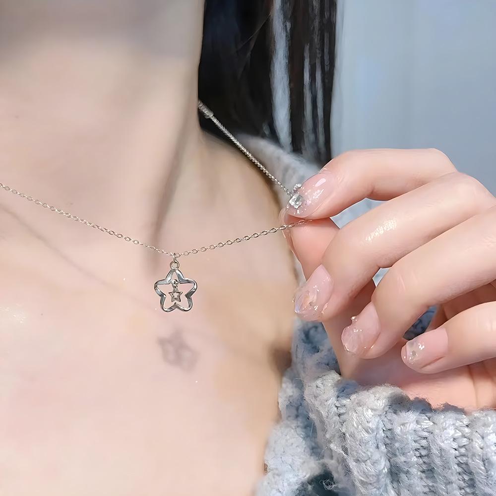 Summer Sugar Cube Necklace Female Princess Light Luxury Titanium Steel Non-Fading Collarbone Chain Neck Chain Jewelry