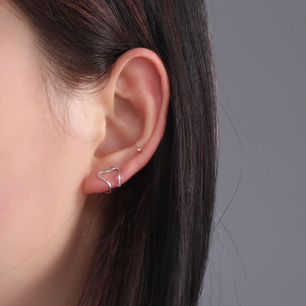 1pc Harajuku No-Piercing Earrings Y2K Silver Heart Ear Clip Hollow Heart Clip Earrings  Women