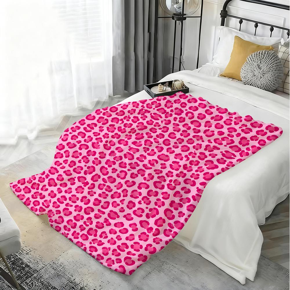 Pinkleopard Throw Lightweight 240G Flannel Blanket Soft Skin-Friendly For Summer Cooling