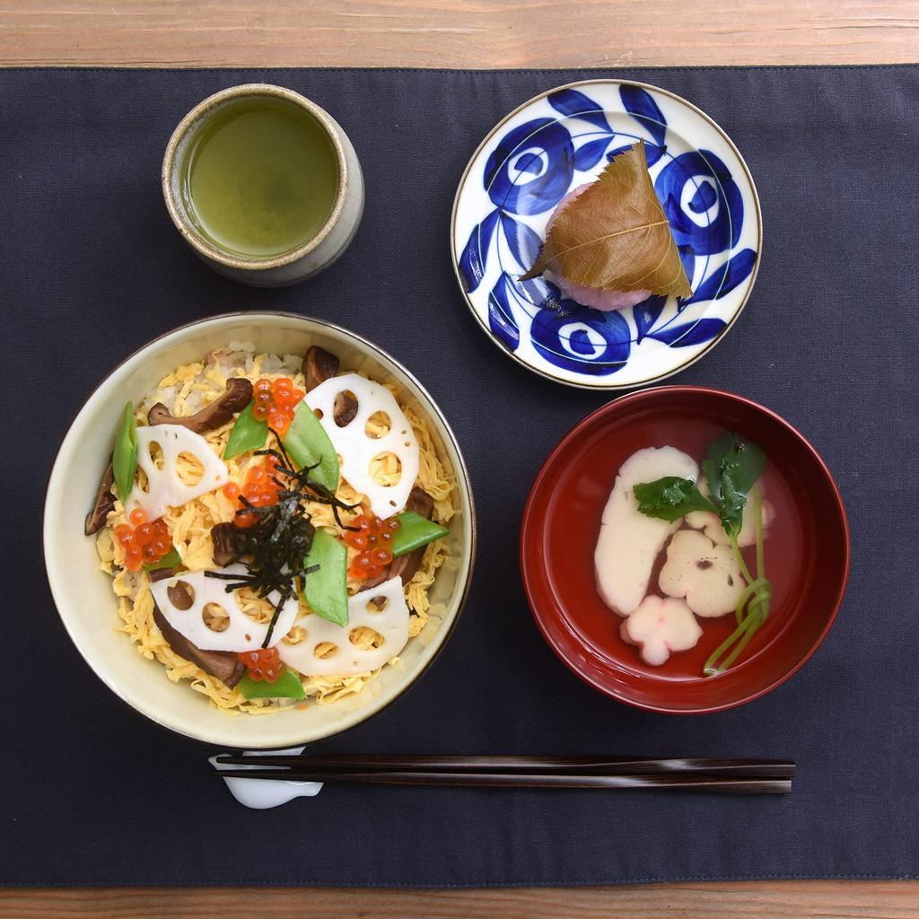 natural69 Set Scorched Gosu Plate Set of 4 Round Lattice Leaf and Mountain Path Natural69 Hasami Ware Scorched Gosu Microwave and Dishwasher Made in